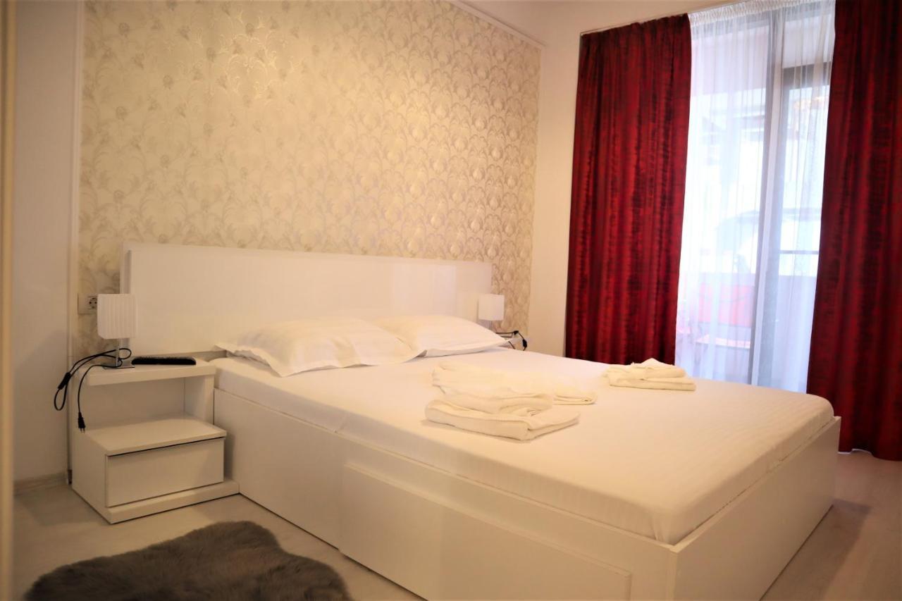 Thomas Luxury Apartment Navodari Bagian luar foto