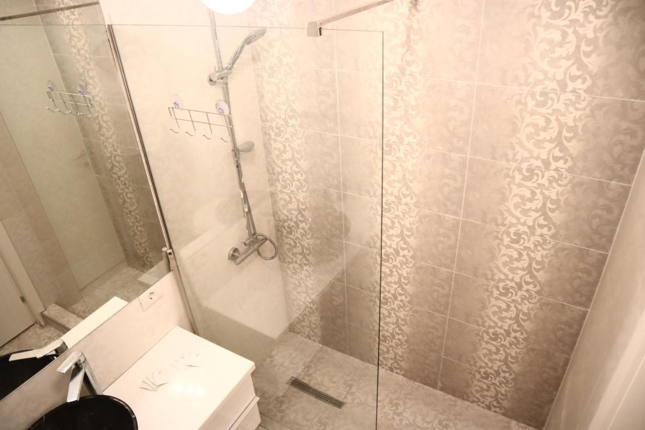 Thomas Luxury Apartment Navodari Bagian luar foto